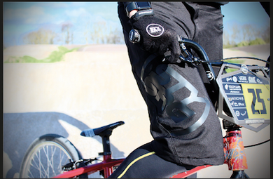 STAYSTRONG DVSN RACESHORTS SORT